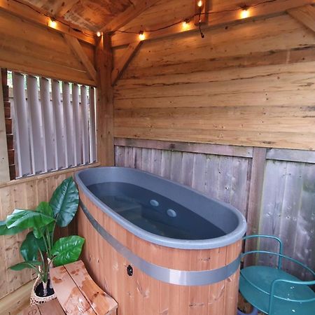 Bijou Coastal Apartment In Polperro With Hot Tub Onsite Parking Downhill Walk To Village Ngoại thất bức ảnh