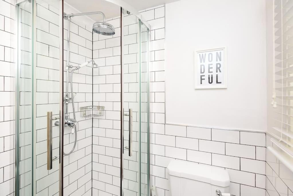 Bijou Coastal Apartment In Polperro With Hot Tub Onsite Parking Downhill Walk To Village Ngoại thất bức ảnh