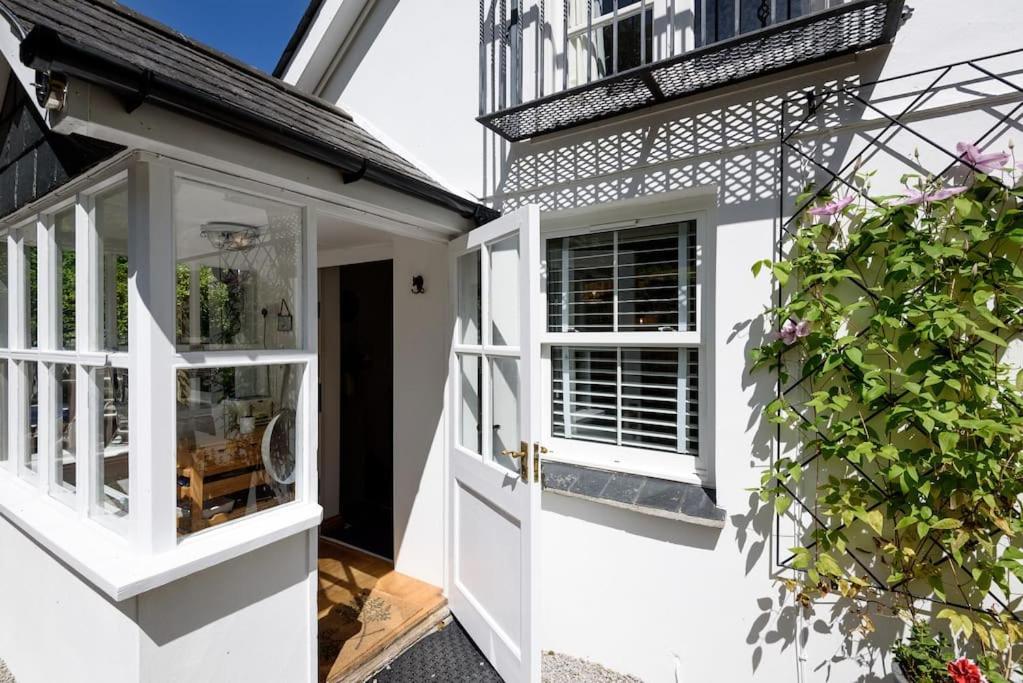 Bijou Coastal Apartment In Polperro With Hot Tub Onsite Parking Downhill Walk To Village Ngoại thất bức ảnh
