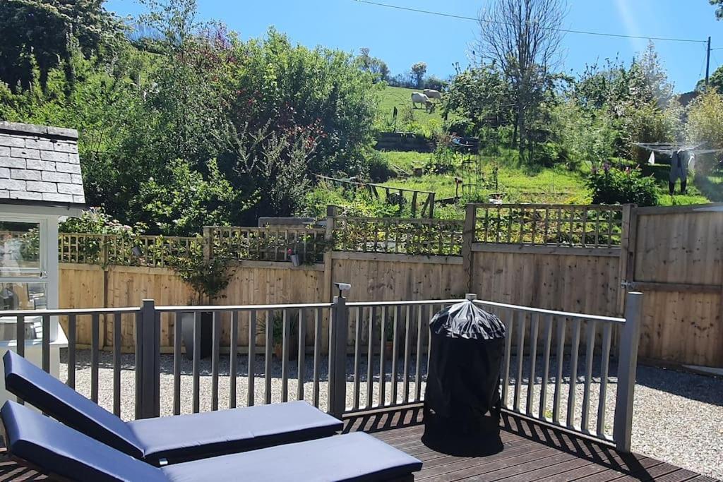 Bijou Coastal Apartment In Polperro With Hot Tub Onsite Parking Downhill Walk To Village Ngoại thất bức ảnh