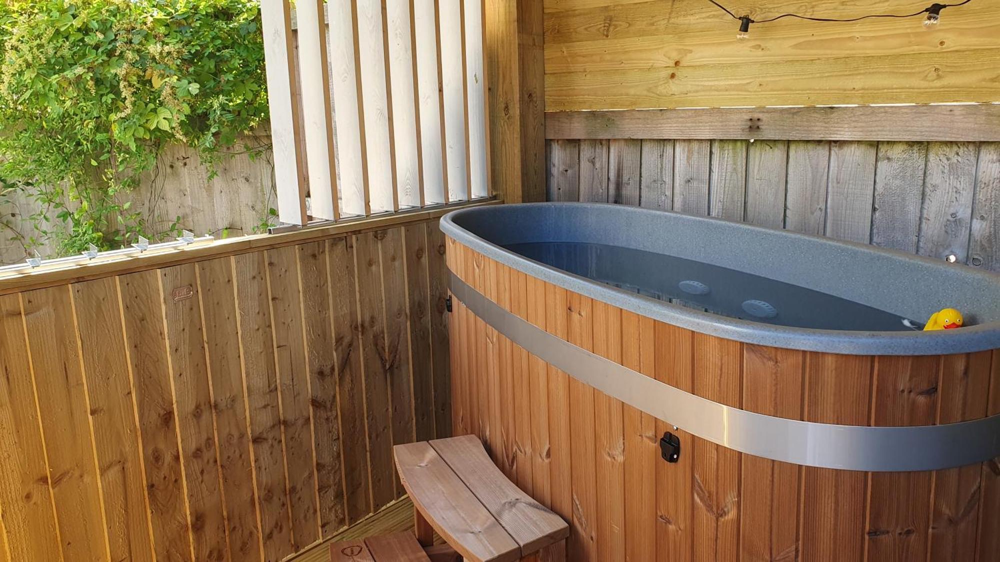 Bijou Coastal Apartment In Polperro With Hot Tub Onsite Parking Downhill Walk To Village Ngoại thất bức ảnh